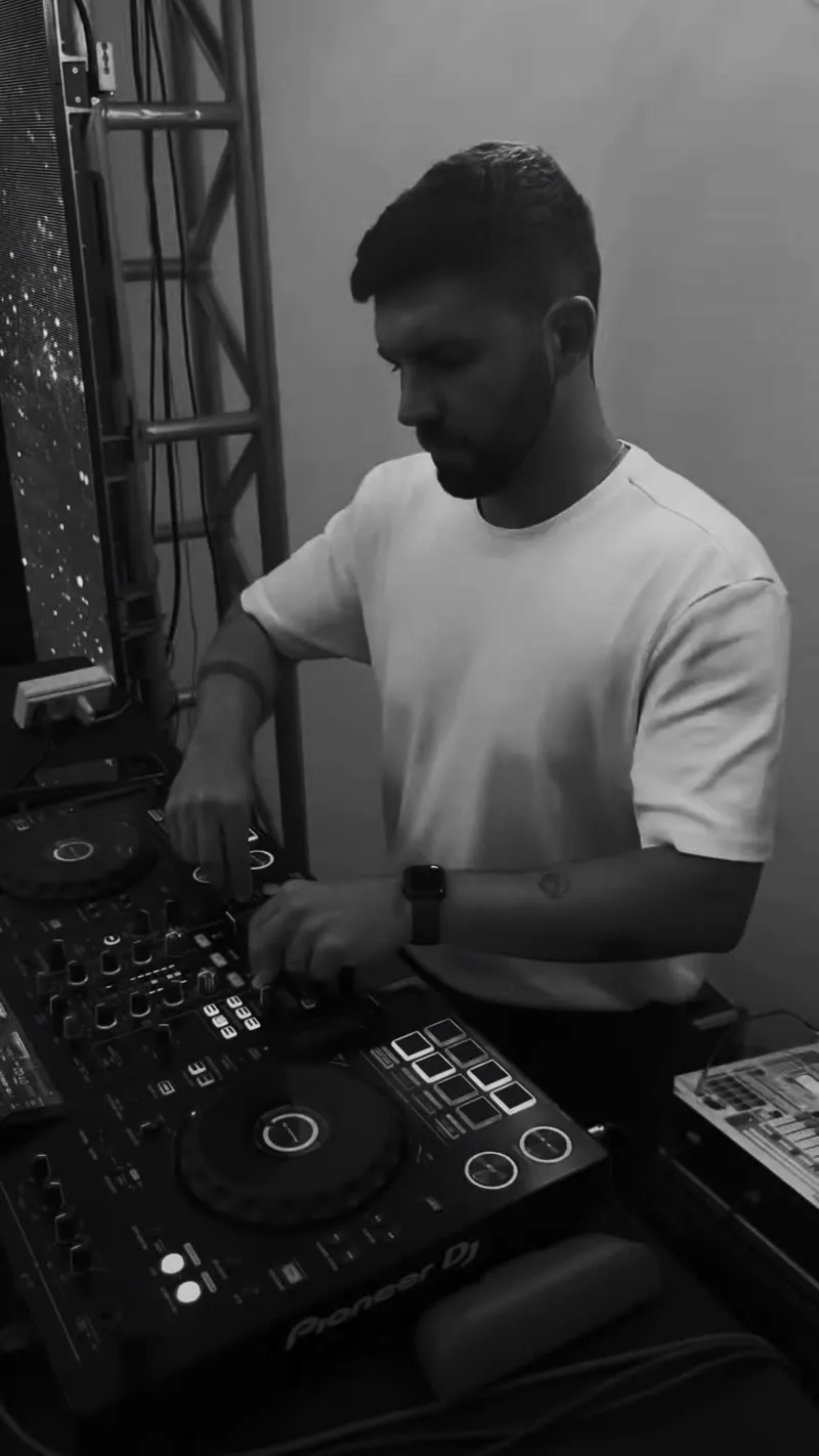 DJ Lofaro